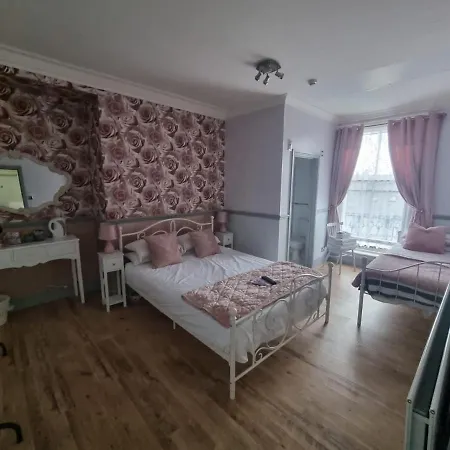 Lilyrose 3*