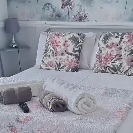 Hotel Lilyrose Whitby