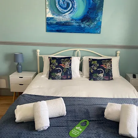 Lilyrose Hotel 3*