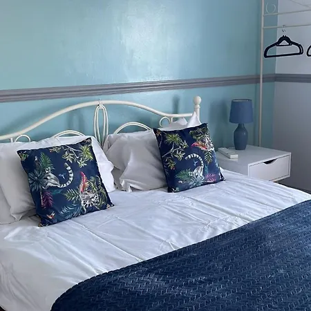 Hotel Lilyrose 3*