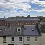 Lilyrose Hotel 3*