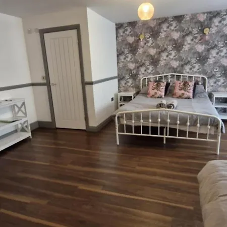 Lilyrose Hotel Whitby