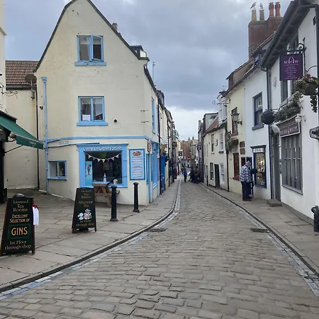 Hotel Lilyrose Whitby