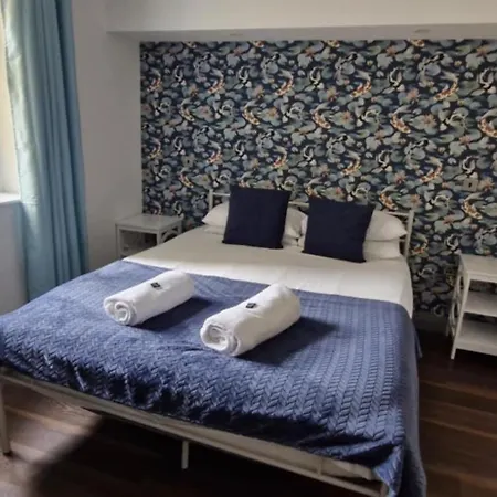 Lilyrose Hotel Whitby