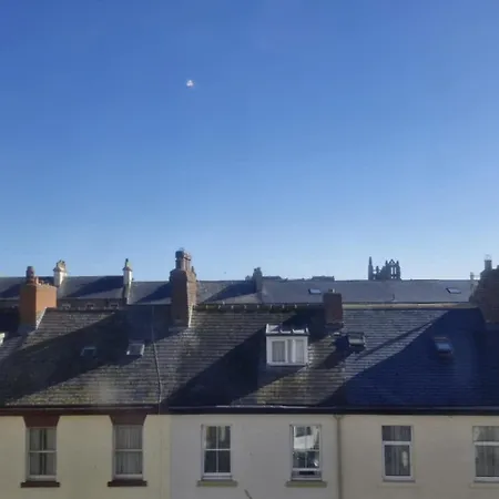 Hotel Lilyrose Whitby