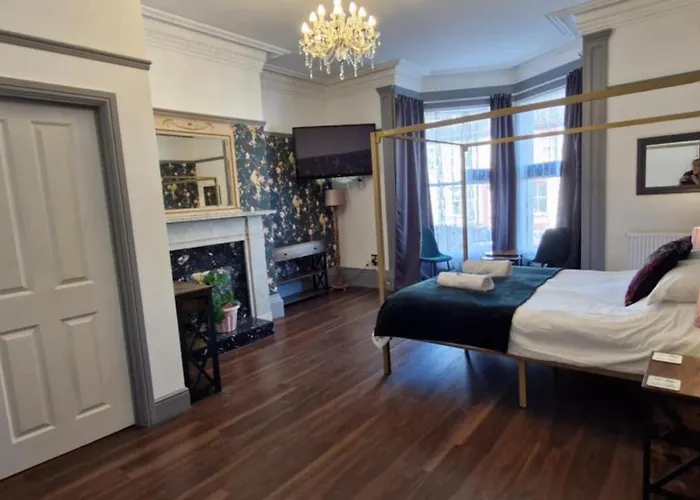 Lilyrose Hotel Whitby