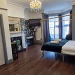 Lilyrose Hotel Whitby