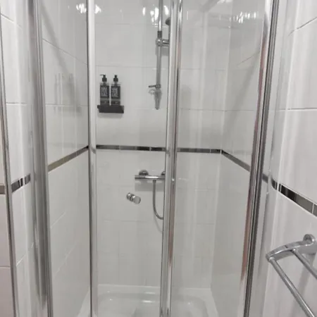 Lilyrose Hotel Whitby